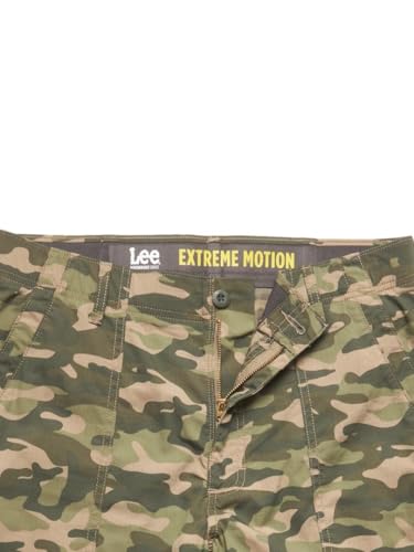 Image of Lee Men's Extreme Motion Relaxed Fit Utility Flat Front Short