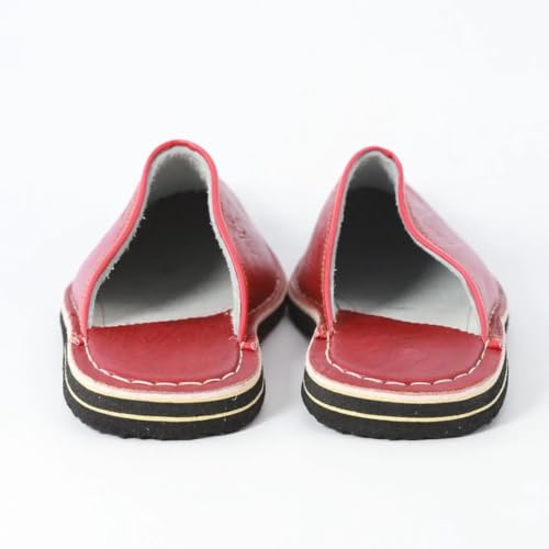 Babouche traditionnelle bout pointu en cuir naturel rouge de taille 43