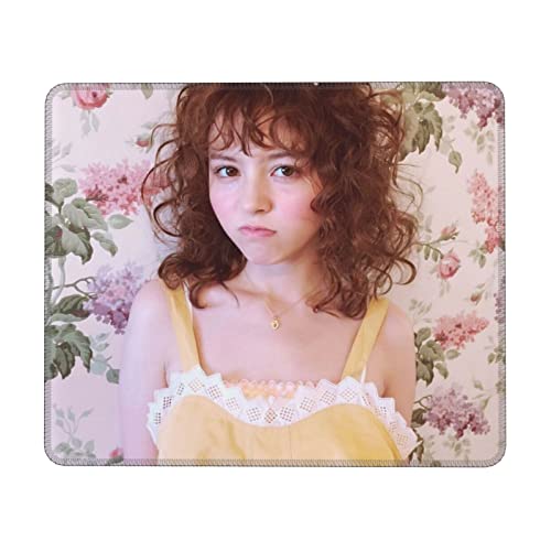 事務用品、加藤ナナ マウスパッド 水洗い 滑り止め 耐久性が 多機能 おしゃれオフィスマウスパッド