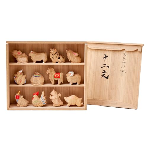 奈良一刀彫 十二支セット土井 志清作(桐箱飾り棚付き) 空気が和らぐ 奈良一刀彫 十二支セット 土井志清作 桐箱飾り棚付き 伝統工芸品 縁起物 飾り 年中飾れる 和 木彫り 彫刻 インテリア 置物 生駒市 奈良 贈り物 お取り寄せ