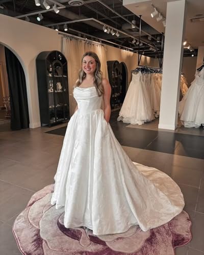 Satin Spaghetti Straps Wedding Dresses for Bride Square Neck Aline Pleated Backless Bridal Ball Gowns with Train2