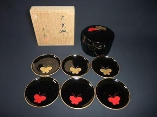 【JA】寛文元年創業 京漆器 老舗 象彦 蝶文 蒔絵 菓子皿六 ボンボン入揃 久美皿 未使用 京漆器 老舗 象彦 蝶文 蒔絵 木製久美皿 菓子皿 コースター 豆