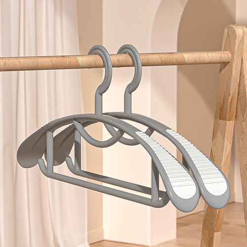Cintres larges pour chandails : la solution contre les pulls déformés - 3