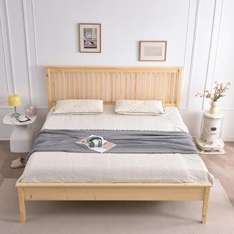Woodpeckers Pine King Bed Cover