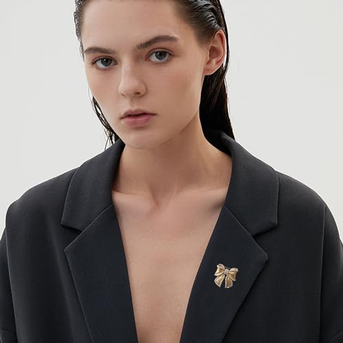 Image of Cute Pearl Flower Brooch Pin,Bowknot Bow Tie Suit Pin Pearl Silk Scarf Buckle Daisy Flower Brooch Jewelry for Women Birthday Gifts