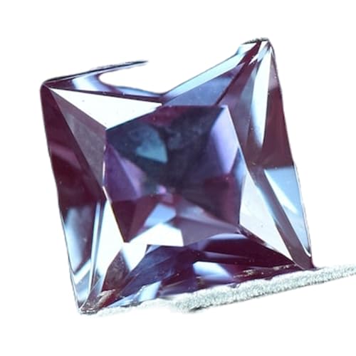 Alexandrite naturelle 9mm facettée idéale pour sertir un pendentif ou une bague