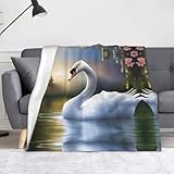YYHWHJDE Belle couverture imprimée cygne blanc de 152,4 x 127 cm fabriquée en flanelle anti-boulochage de haute qualité, douce, lisse, respirante et légère, électricité non statique, peluche anti-chute, infroissable, durable et confortable, agréable au toucher et respectueuse de votre peau, de votre enfant et de votre animal de compagnie.