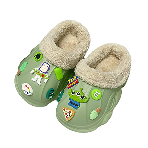 Yeeteepot Enfant Sabots Hiver Fourrées Filles Pantoufles Chaud Peluche Chaussons Garçons Maison Imperméables Chaussures de Jardin Intérieur et Extérieur C-Vert, 23-24 EU - Tag: 170 Cover