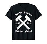 Klassisch geschnitten, doppelt genähter Saum.