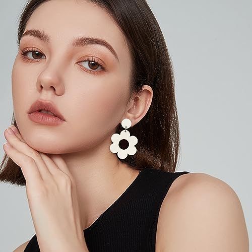 YUNXI Acrylic Flower Earrings Daisy Drop Dangle For Women Y2k Resin Floral Studs 60/70s Retro Flowers Earrings3