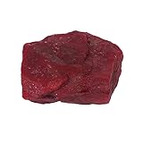 Die Qualität eines Rubins wird durch seine Farbe, seinen Schnitt und seine Klarheit bestimmt, die zusammen mit dem Karatgewicht seinen Wert beeinflussen. Der hellste und wertvollste Rotton namens Blutrot oder Taubenblut bezeichnet eine große Prämie gegenüber anderen Rubinen ähnlicher Qualität.