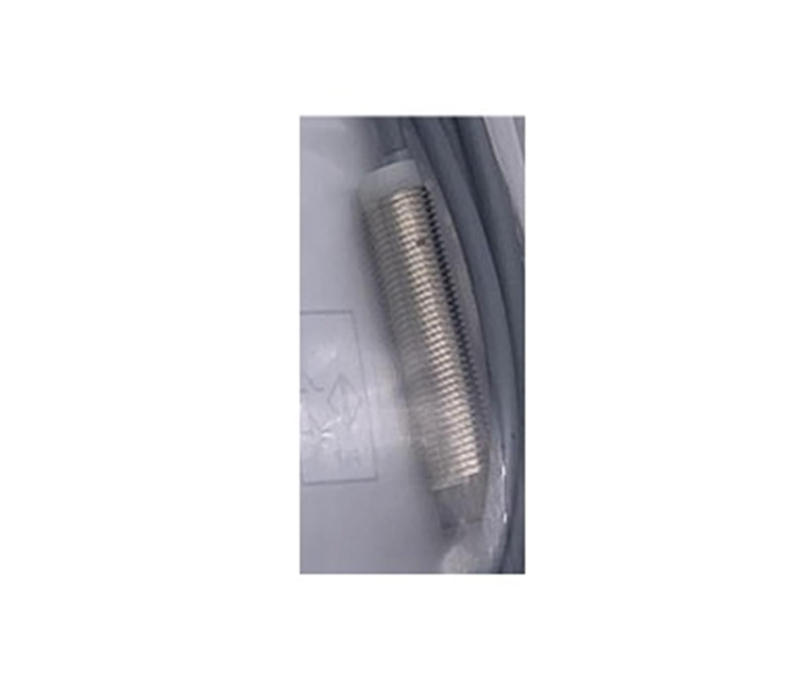 Interrupteur KJ4-M12MB45-DPA pour contrôle de position sur convoyeur