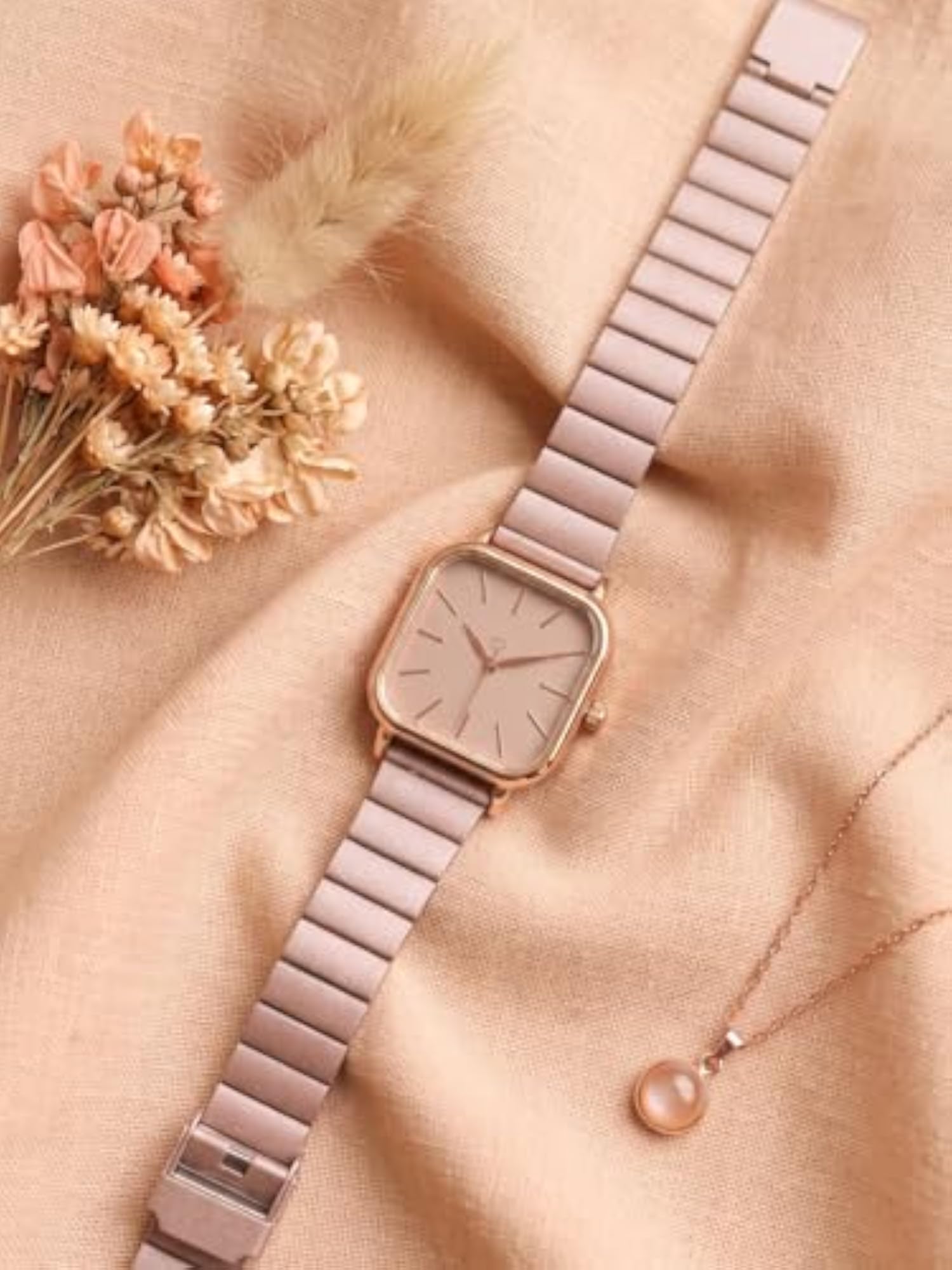 Women's Square Dial Analog Casual Watch with Adjustable Lock Strap