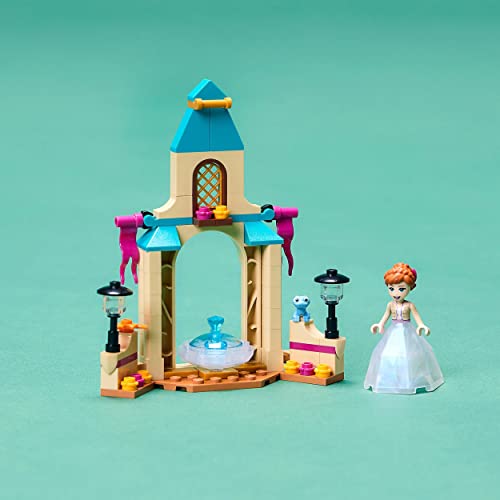 LEGO Disney 43198 La cour du château d'Anna - vue 7
