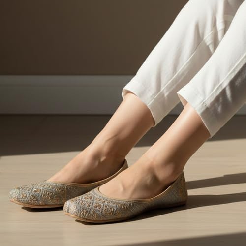 Image of Women's Embroidered Rajasthani Mojari Jutti | Ethnic Punjabi Juttis for Women & Girls | Flat Slip-On Footwear for Wedding, Festive & Casual Wear