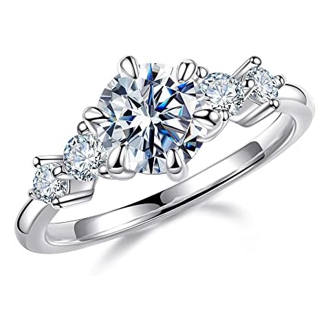 MOOSEA 5 Stone Moissanite Ring Cover