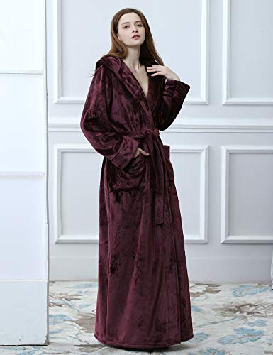 iCREAT Womens Long Hooded Bathrobe Fleece Full Length Bathrobe with Hood Winter Sleepwear2