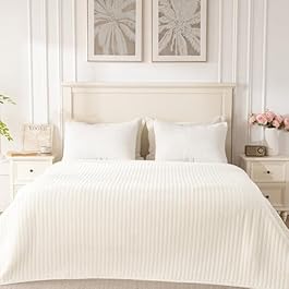 Velvet Quilt Set Queen...