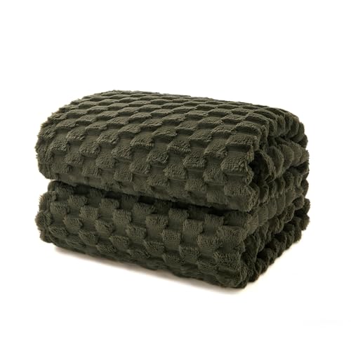 EXQ Home King Size Blanket for Bed or Couch - 3D Imitation Turtle Shell Jacquard Decorative Fleece Blankets - Cozy Soft Fuzzy Flannel Blanket Suitable for All Seasons(90"×108",Moss Green) by EXQ Home - Image 2