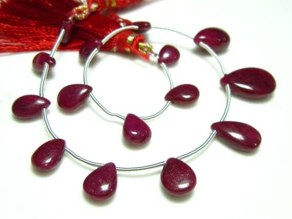 Ruby Smooth Pear Briolette LKBEADS sublimez vos bijoux d'été faits maison