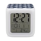 Éclairage d'ambiance doux : le réveil classique à imprimé fleurs blanches et bleues avec veilleuse émet 7 couleurs LED douces pour soulager le stress et aider à dormir. Idéal comme horloge de chevet pour une utilisation dans la chambre ou comme horloge numérique de chambre à coucher avec lumière ambiante, en particulier pour ceux qui ont besoin d'un réveil avec lumière la nuit