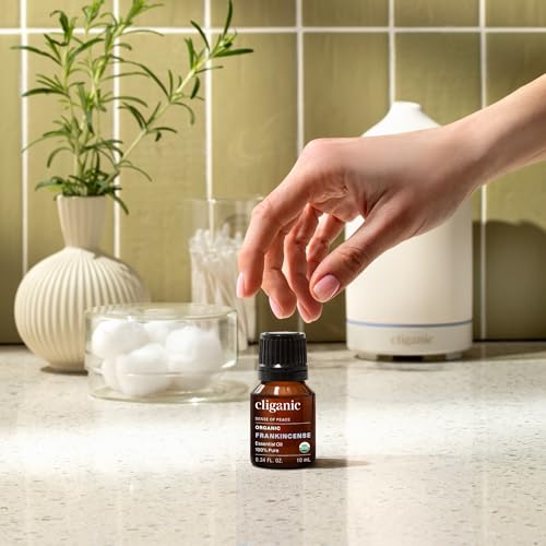 Image of Cliganic USDA Organic Frankincense Essential Oil, 1oz - Boswellia Serrata, 100% Pure Natural Undiluted, for Aromatherapy | Non-GMO Verified