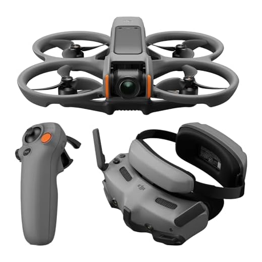 DJI Avata 2 Fly More Combo (1 Akku), FPV-Drohne mit 4K-Kamera, mit Propellerschutz, Flips/Rollen auf Tastendruck, inkl. Goggles 3 und RC Motion 3, POV Content Kamera-Drohne