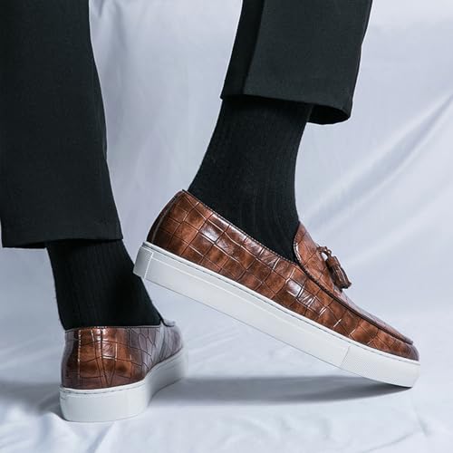 Image of Men's Pattern Leather Platform Slip On Tassel Loafers Comfortable Round Toe Low Top Non-Slip Casual Dress Shoes Flat Penny Loafer for Dating Business Party