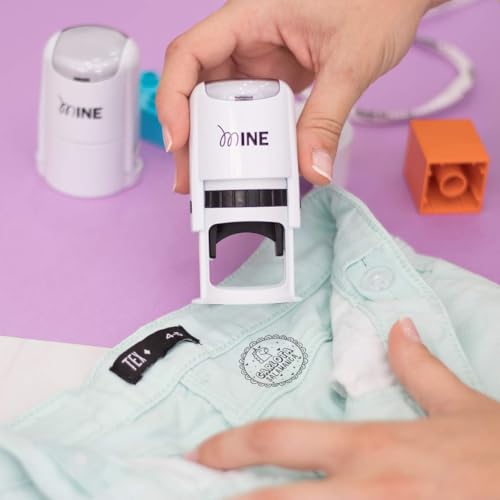 Tampon Vetement Enfant Stamp by Me | Tampon Personnalisé à Encre Imperméable | Tampon Encreur Textile | Timbre nom Vêtements Enfants | 9 Designs Exclusifs...