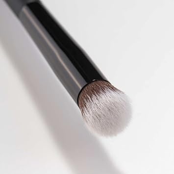 Concealer & Camouflage Brush Premium Quality