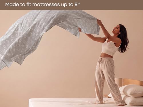 Image of SleepyCat 300 TC Cotton-Soft Microfiber Bedsheet with 1 Pillowcase|Wrinkle-Free|300 TC Plain Weave|No Creases, No Shrinkage|No Colour Fading|150 GSM|Snow Leaf|Fits Mattress Upto 8 Inches|Single