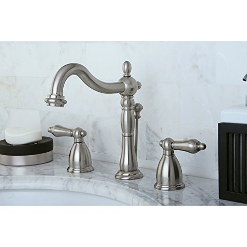Grifo de lavabo Kingston Brass para baños familiares de estilo clásico 4