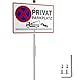 Upifen Privatparkplatz Schild mit Pfosten Alu 30x20 cm mit Löchern für Zaun, Reflektierend Schilder für Privatparkplatz Parkverbot Schild