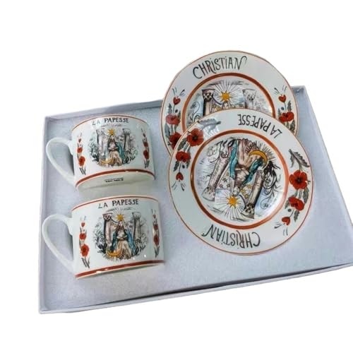 Tasse de café et soucoupe céramique ménage après-midi vaisselle cuisine