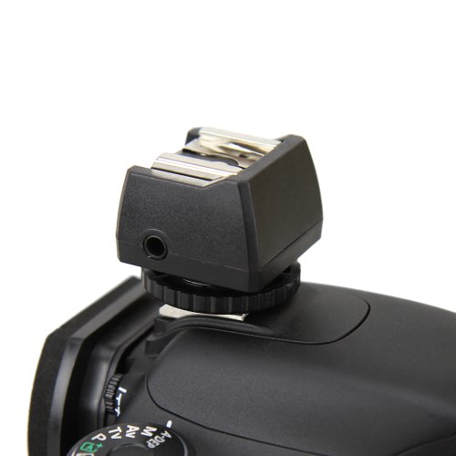 JJC JSC-8 Standard ISO Blitzadapter mit PC-Synchrobuchse, 3,5mm Klinkenbuchse und Blitzschuh