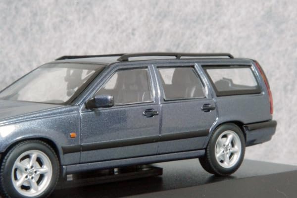 Amazon | ○ 1/43 ボルボ 〓 850 ステーション ワゴン / 1994年 ブルー