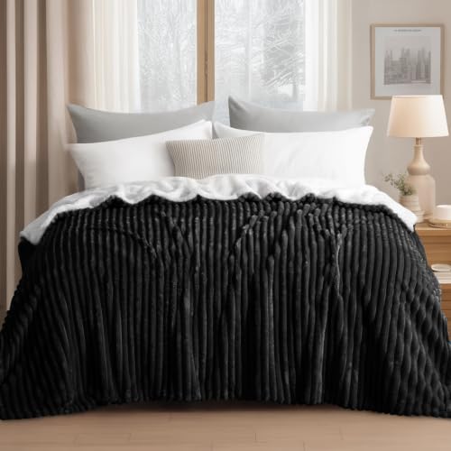 RUIKASI Sherpa Decke Warme Kuscheldecke Flauschige 220x240 cm Schwarz – Ansicht 2