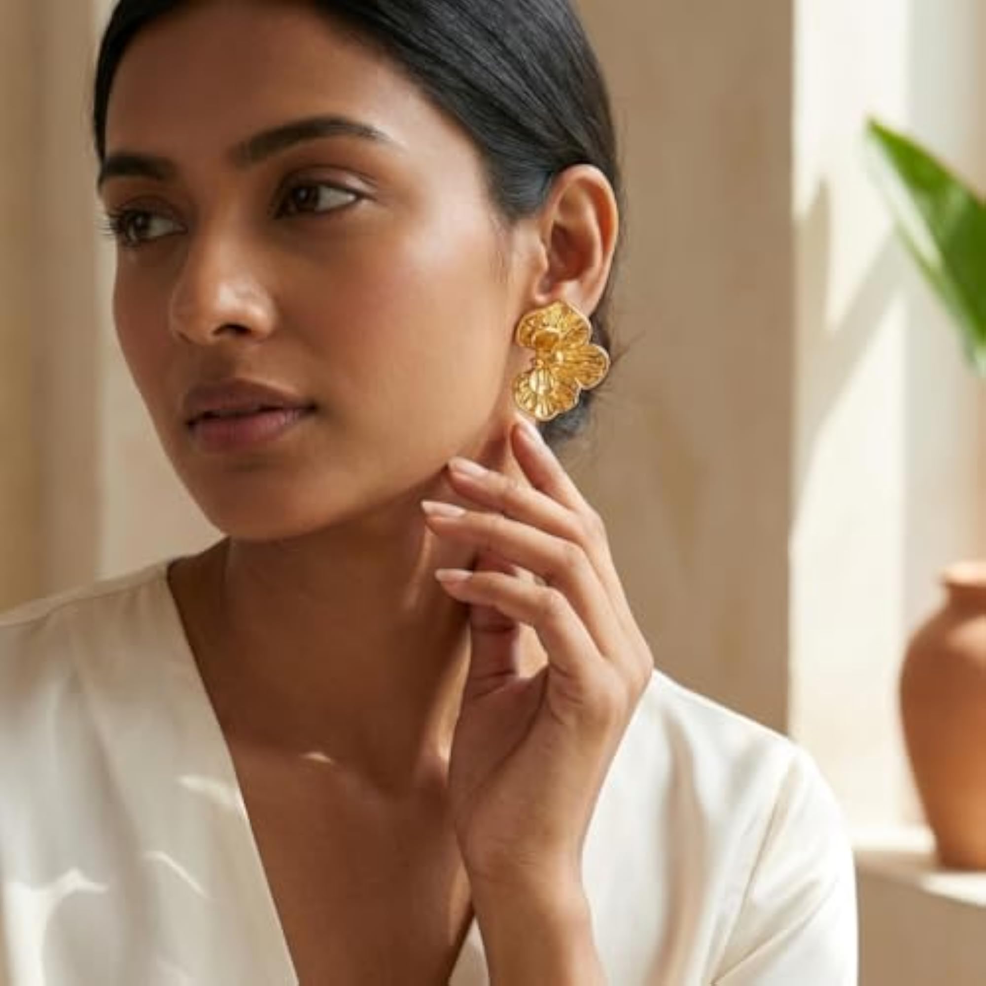 Women's Premium Floral Stud Earrings, 18K Gold Plated Brass