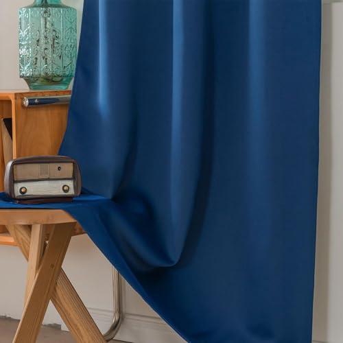 Cortinas de oscurecimiento eficaces para regular la luz de dormitorios y salones 7
