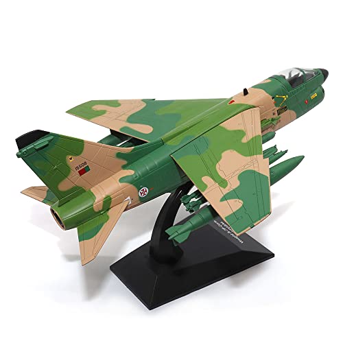 1:72 Scale Vought A-7P Corsair Ii - Militaria Diecast By Motorcity Classics #TOP5