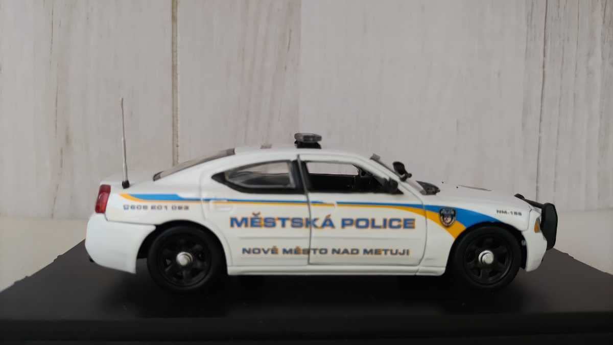 ダッジ・チャージャー 州警察ミニカー ダッジ・チャージャー 州警察ミニカー