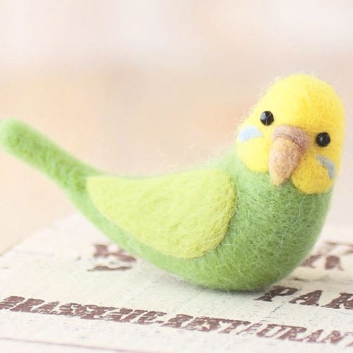Amazon.co.jp: フェルト羊毛で作る セキセイインコ 手作りキット