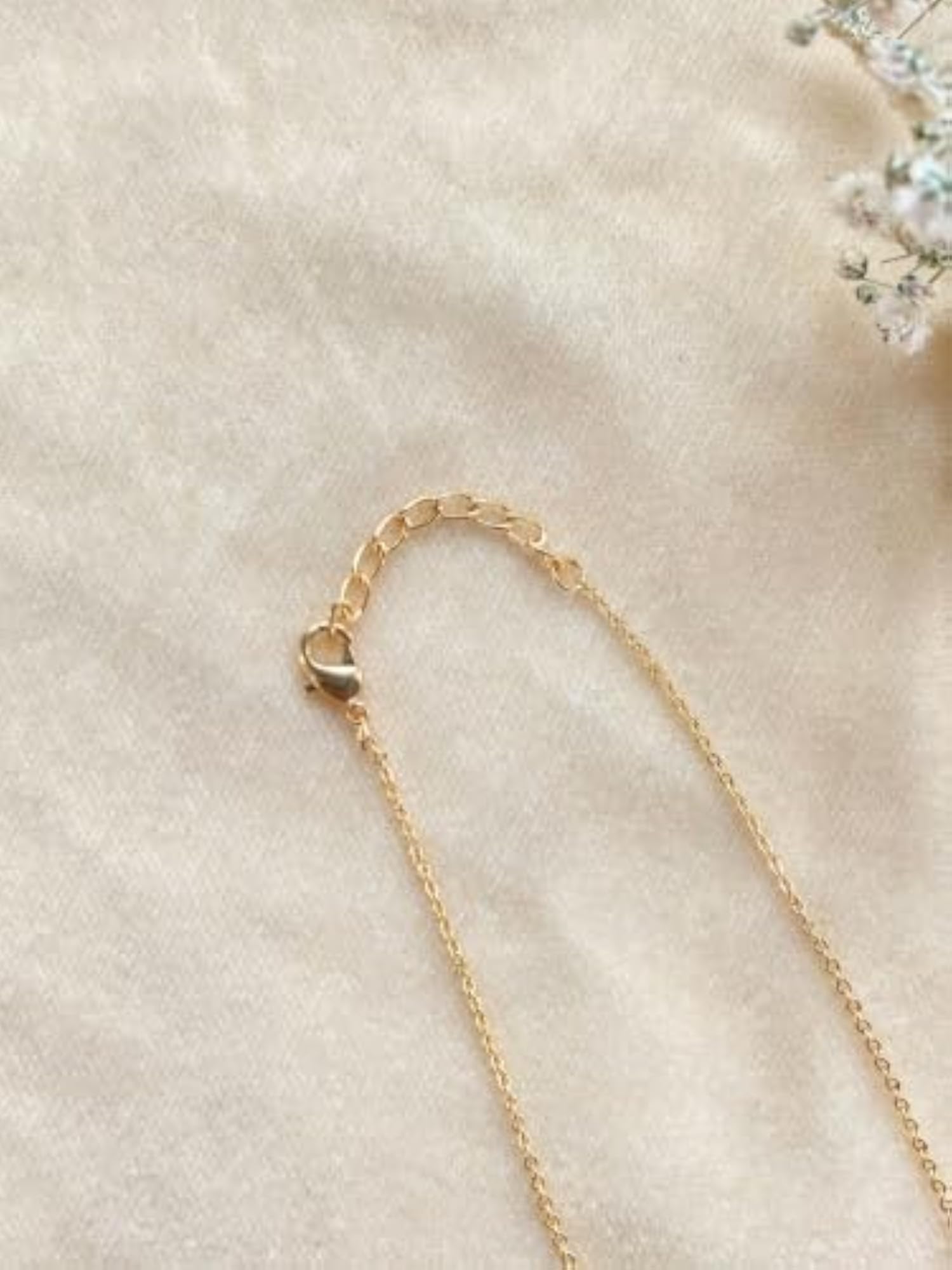 Stylish Teardrop Pendant Mangalsutra, Traditional & Modern