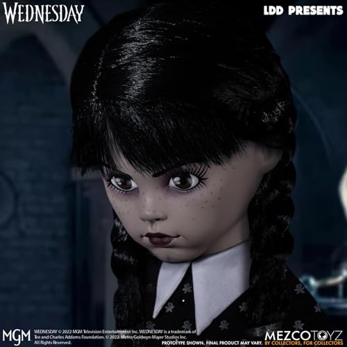 Mezco - Wednesday - Muñeca de colección miniatura 3