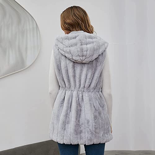 Chaleco de mujer con capucha esponjosa ideal para paseos urbanos 4