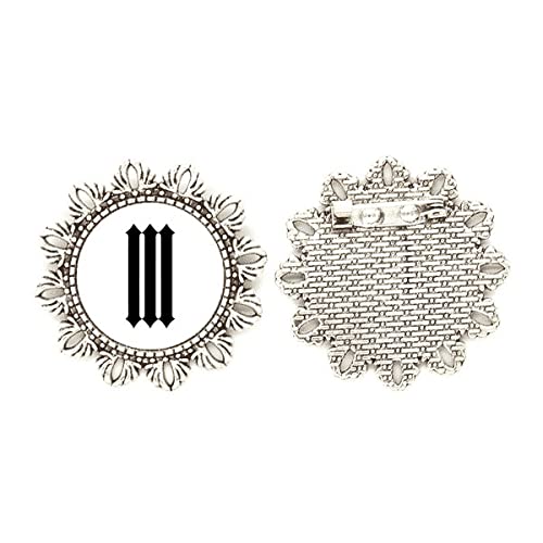 Broche de plata con números romanos negros talla medium