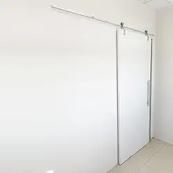 Porta Branca 1m + Kit De Correr 2m + Puxador Flat Brilhante