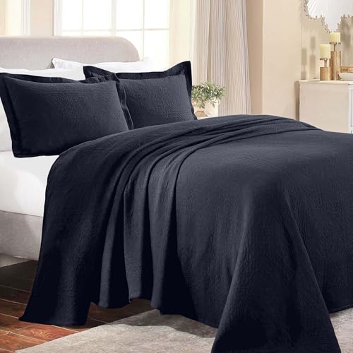 Superior Cotton Fleur De Lis Bedspread Set, Warm Blankets, All-Season Bedding, Bedroom Decor, Decorative Boho Medallion Coverlet, Includes 1 Bedspread, 2 Pillow Shams, Queen, Navy Blue