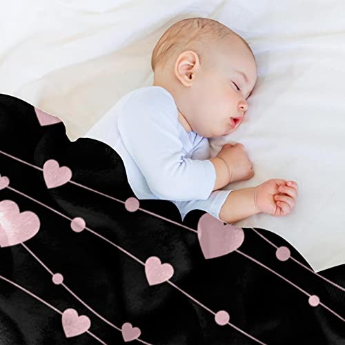 Couverture douce rose à motif cœur, le cadeau réconfortant idéal pour petits et grands