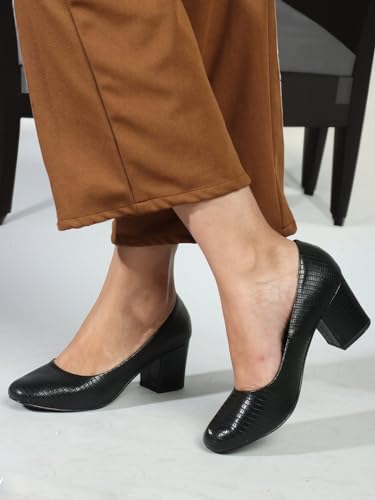 Image of Carlton London Women's Textured Round Toe Block Heel Pumps